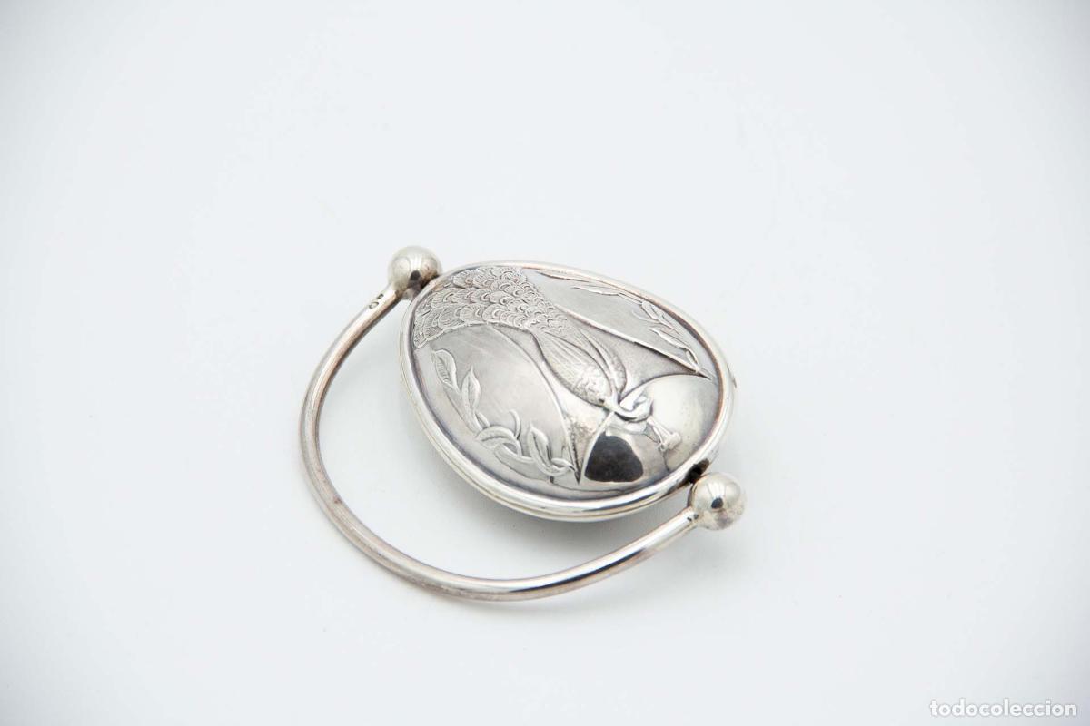 Antiques: Campana de plata - Pavos reales