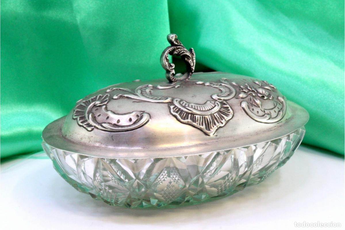 Antiquit&eacute;s: jabonera de plata