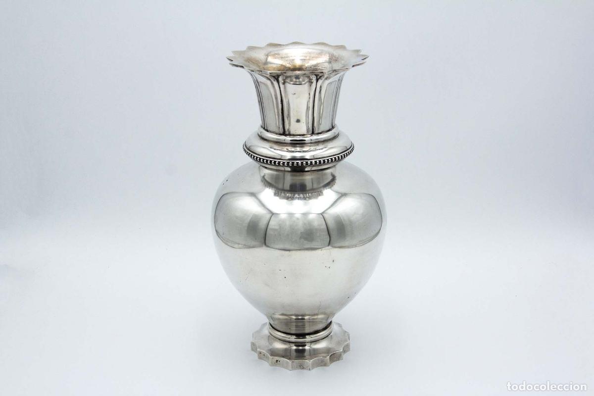 Antiques: jarra de plata