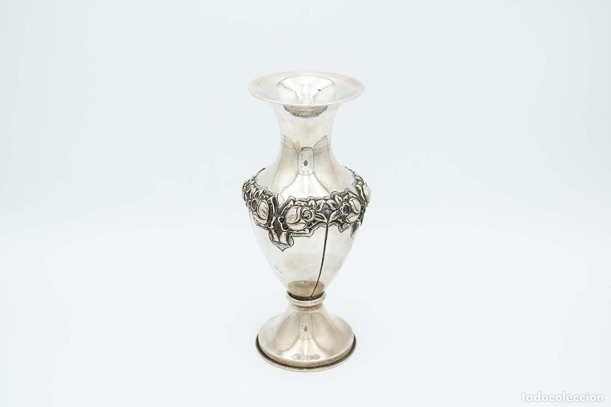 Antiques: jarra de plata