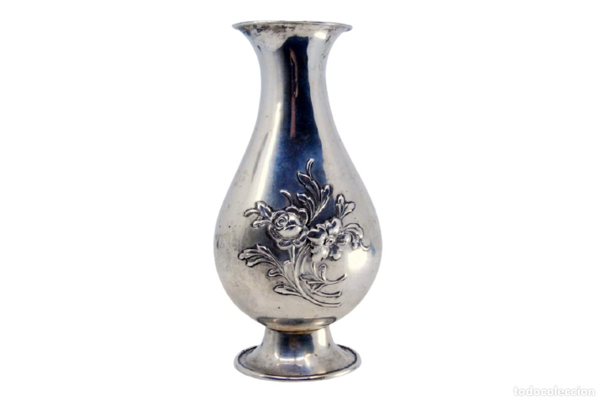 Antiques: jarra de plata