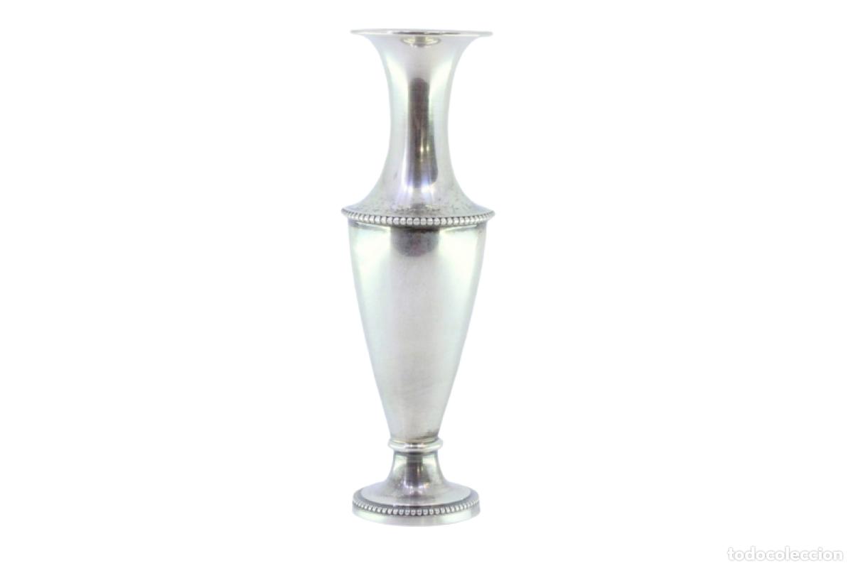 Antiques: jarra de plata