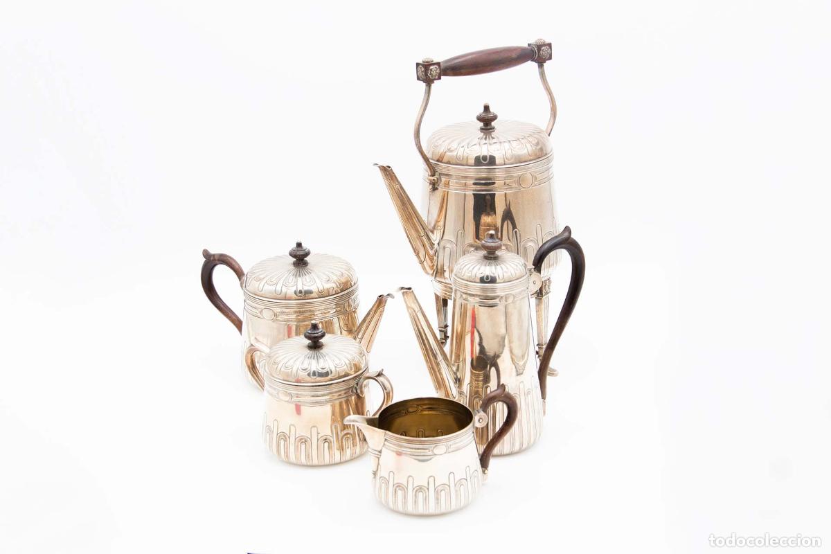 Antiquit&auml;ten: Servicio de t&eacute;, en parte