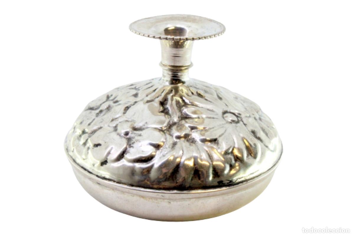Antiquit&eacute;s: jarra de plata