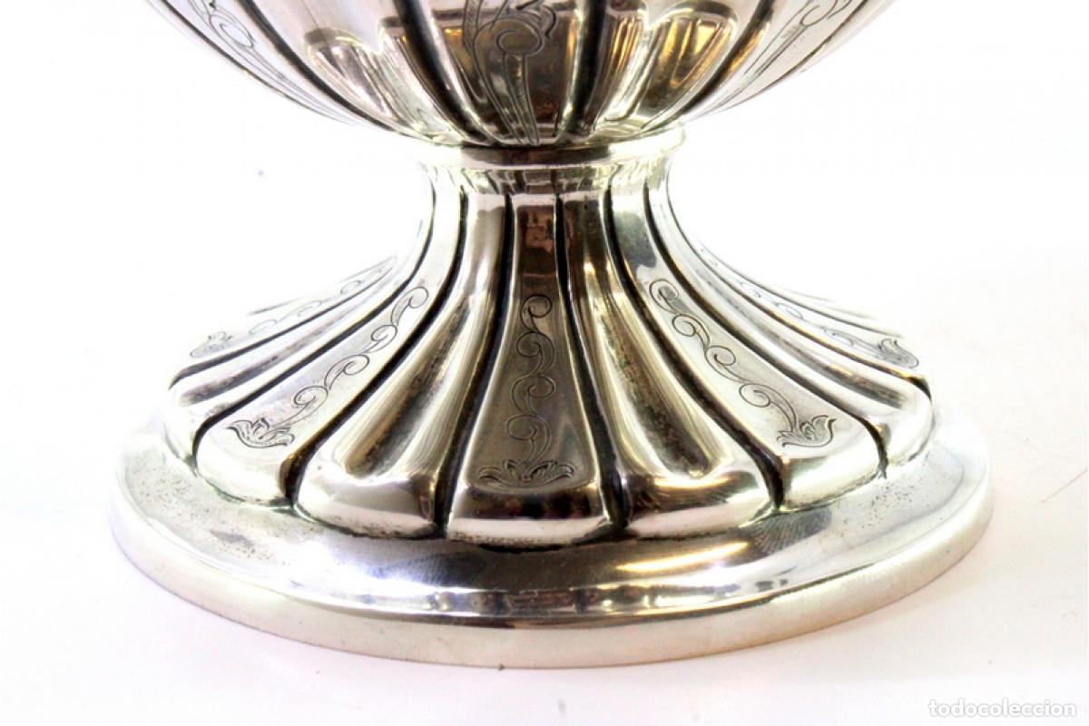 Antig&uuml;edades: Jarra de agua de plata - Foto 4