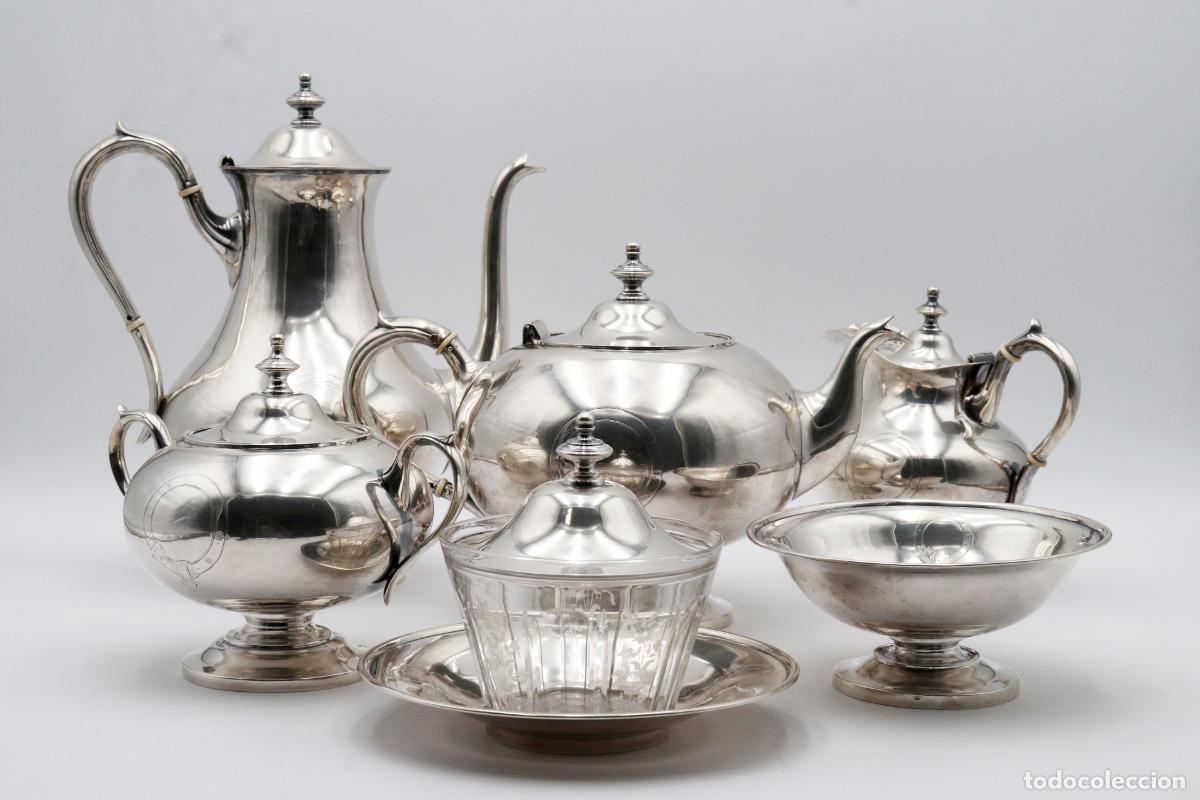Antiguidades: Servicio de t&eacute; y caf&eacute;, en parte