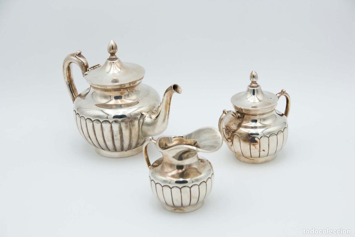 Antiquit&eacute;s: Servicio de t&eacute;, en parte