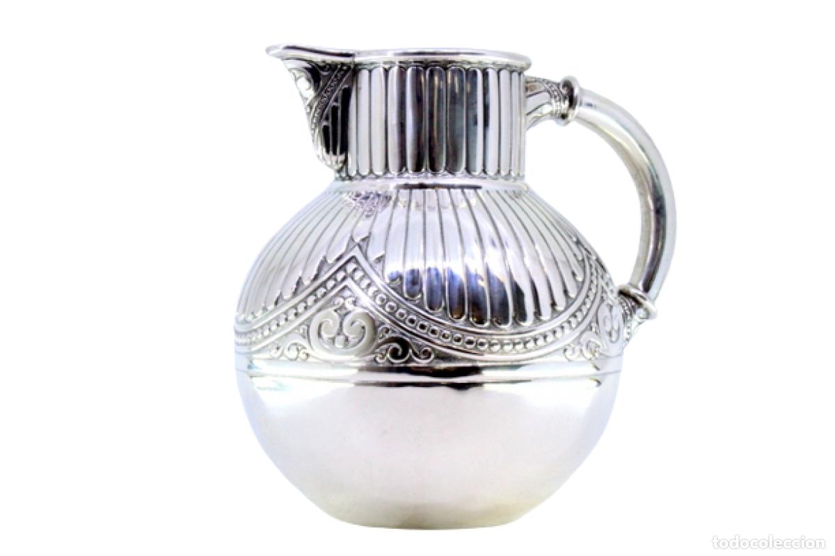 Antig&uuml;edades: Jarra de vino de plata