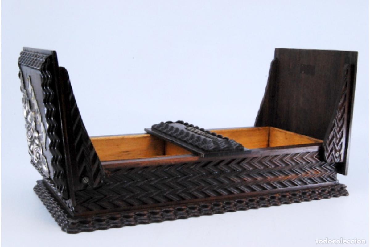 Antig&uuml;edades: Caja de tabaco, hecha de madera y plata. - Foto 6