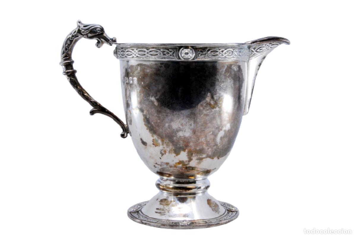 Antig&uuml;edades: Jarra de vino de plata