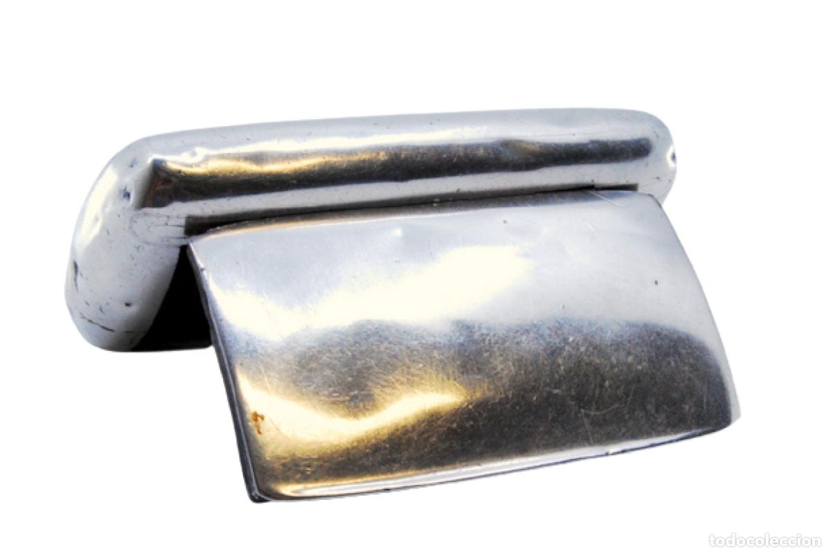 Antig&uuml;edades: Tabaquera de plata