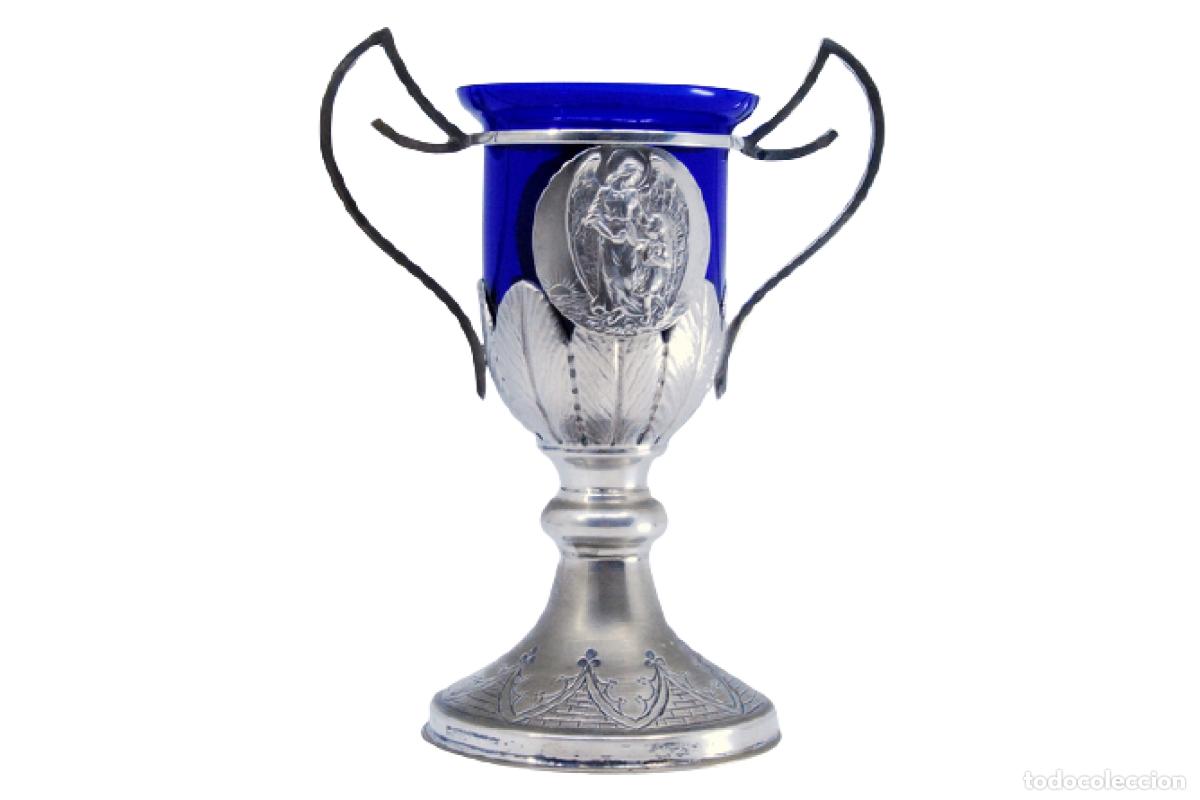 Antiguidades: copa de plata