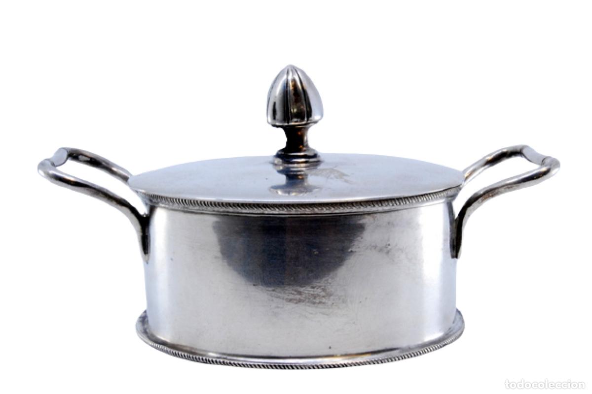 Antig&uuml;edades: olla de plata