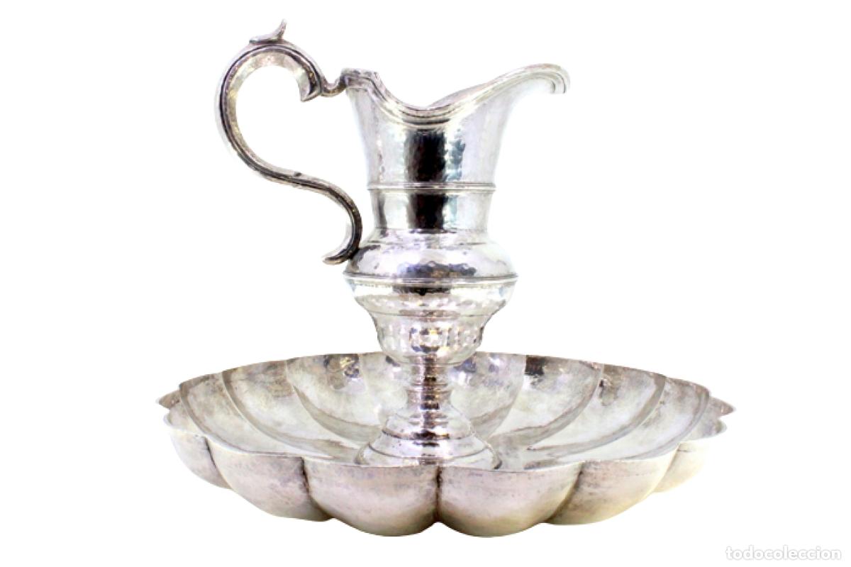 Antiguidades: Lavanda y jarra, en plata.