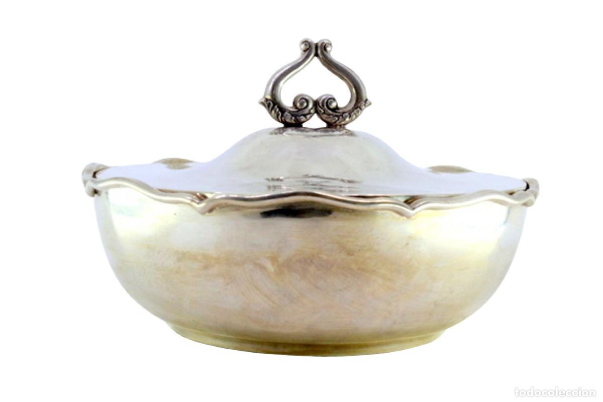 Antiques: Sopera de plata