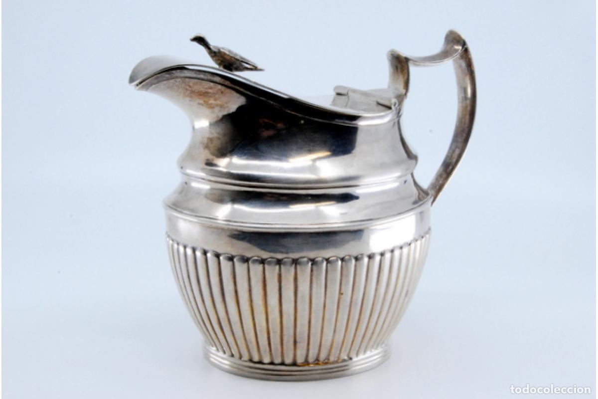 Antig&uuml;edades: jarra de leche de plata - Foto 3