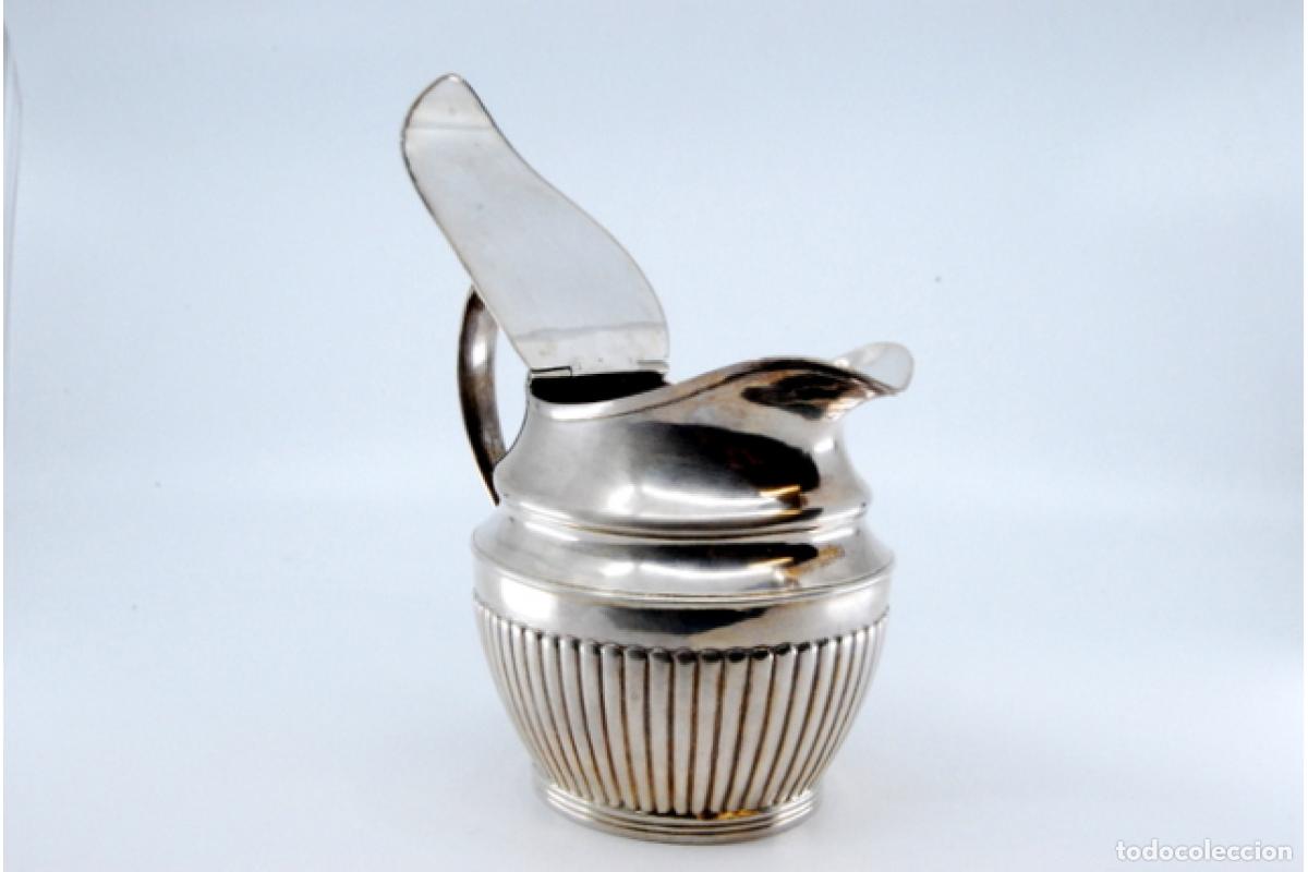 Antig&uuml;edades: jarra de leche de plata - Foto 9