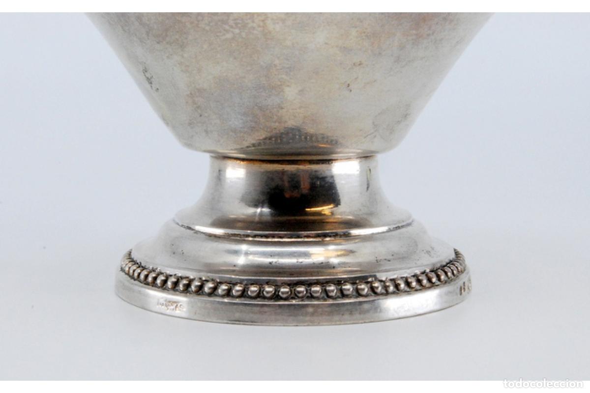 Antig&uuml;edades: jarra de leche de plata - Foto 4