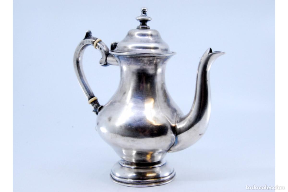 Antig&uuml;edades: Cafetera de plata - Foto 2