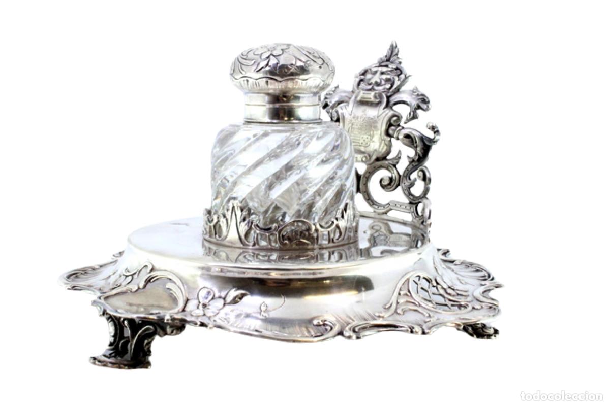 Antig&uuml;edades: tintero de plata