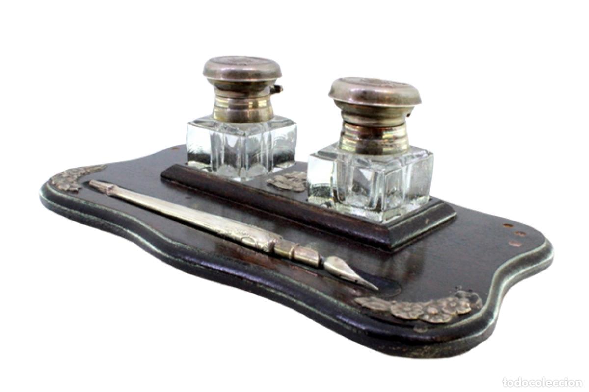 Antig&uuml;edades: Tintero de madera y plata