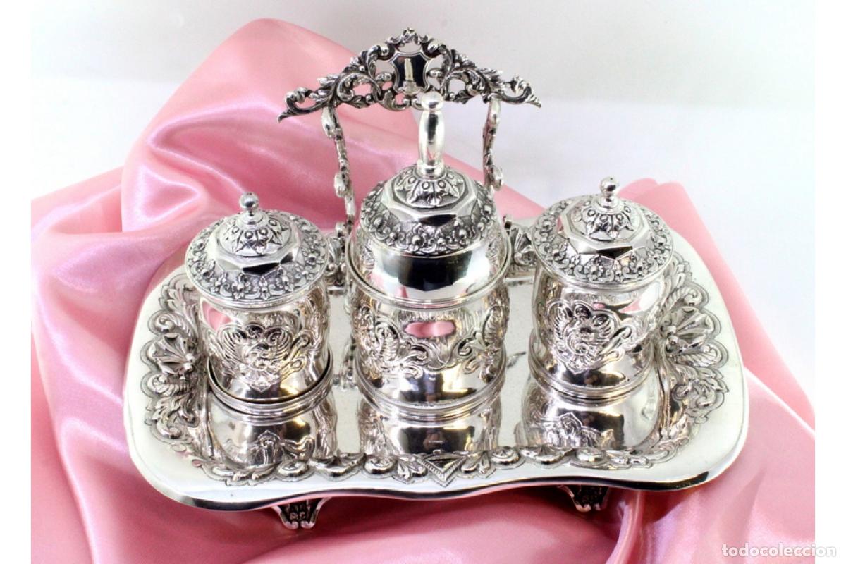 Antig&uuml;edades: tintero de plata