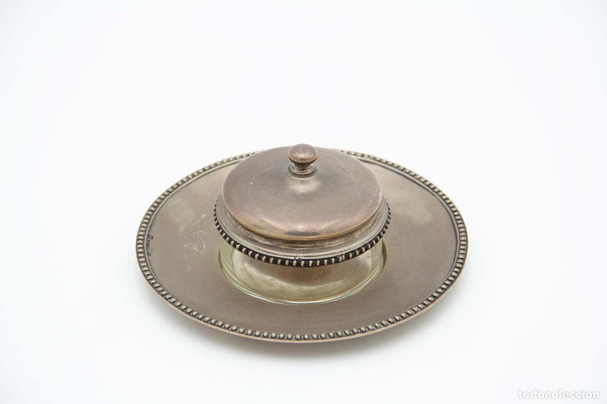 Antiques: mantequera de plata