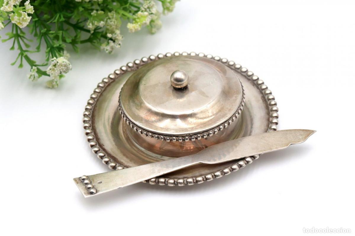 Antiques: mantequera de plata