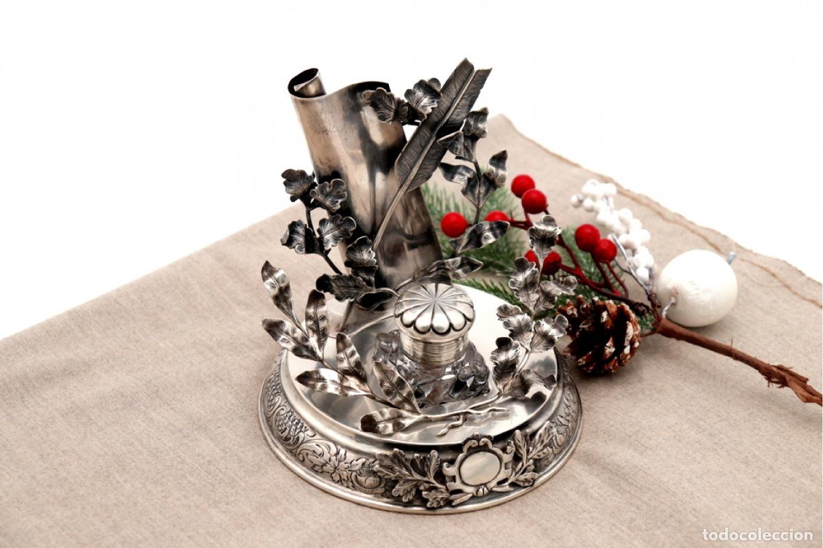 Antig&uuml;edades: tintero de plata
