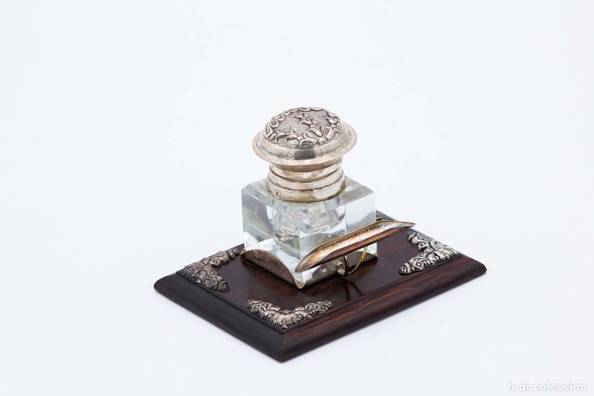 Antig&uuml;edades: tintero de plata