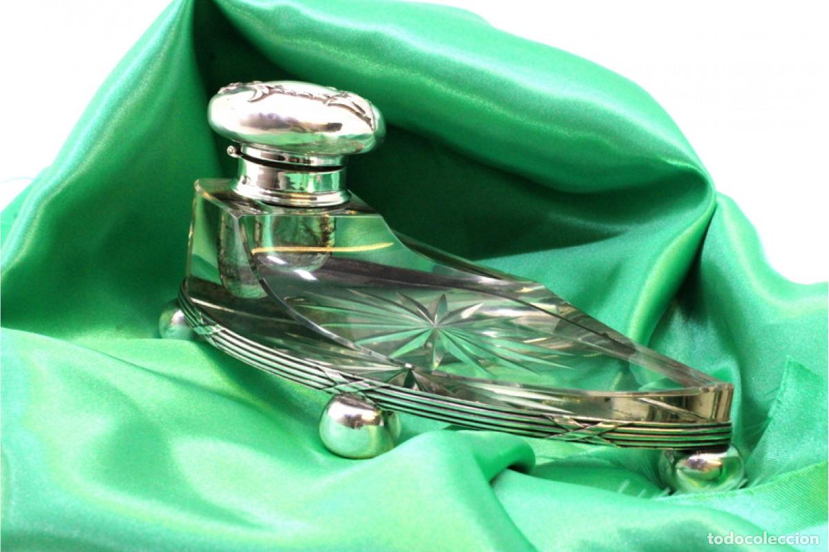 Antig&uuml;edades: tintero de plata