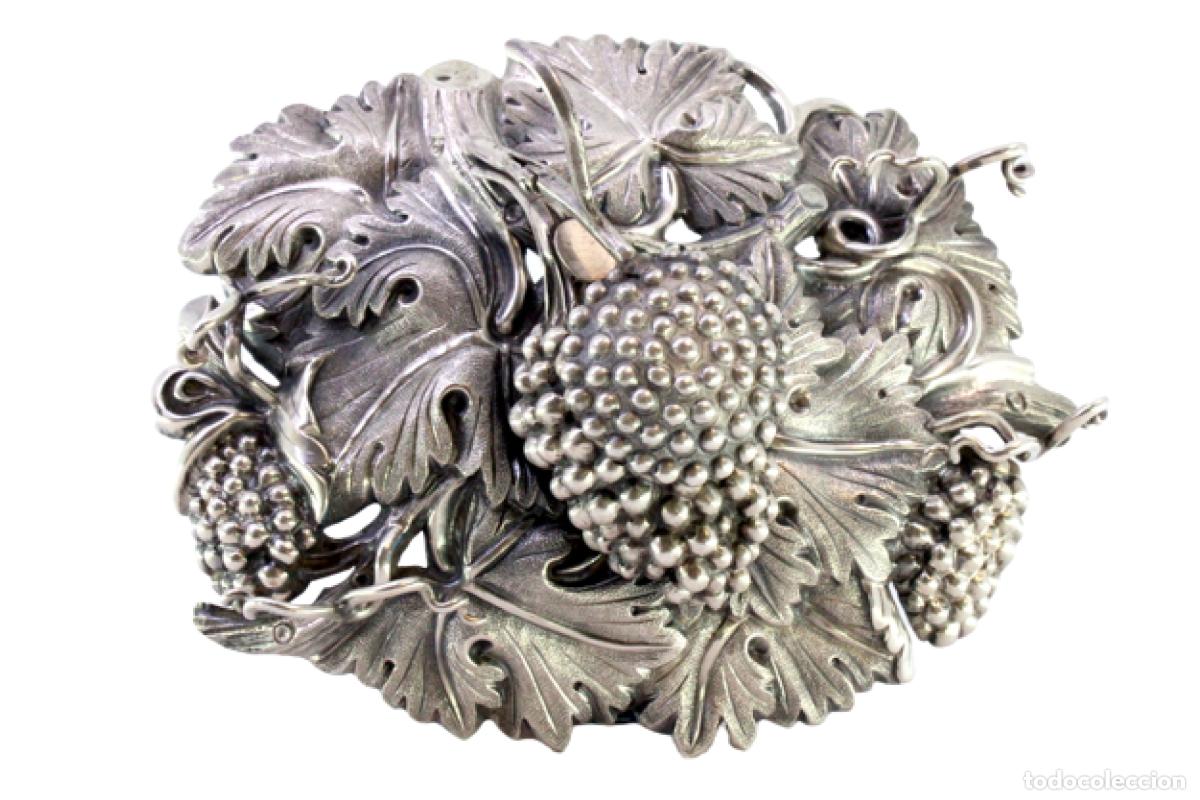 Antig&uuml;edades: tintero de plata