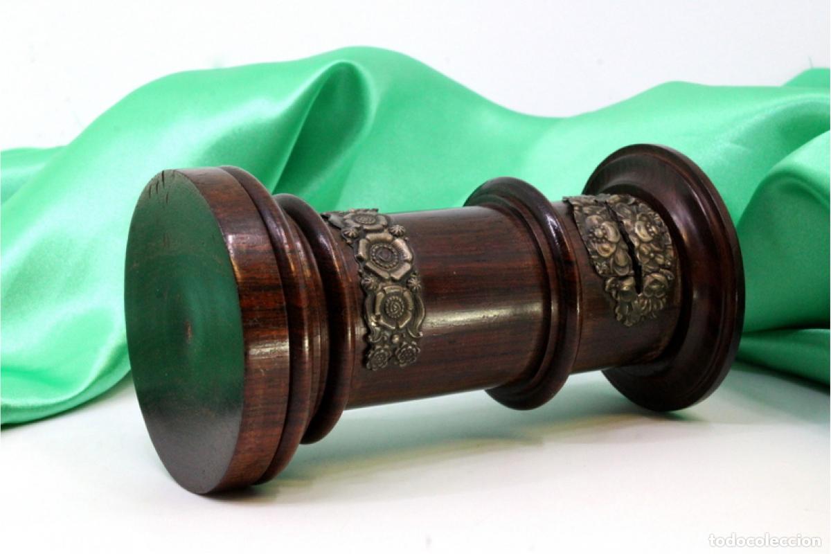 Antig&uuml;edades: Hucha de madera y plata - Foto 6