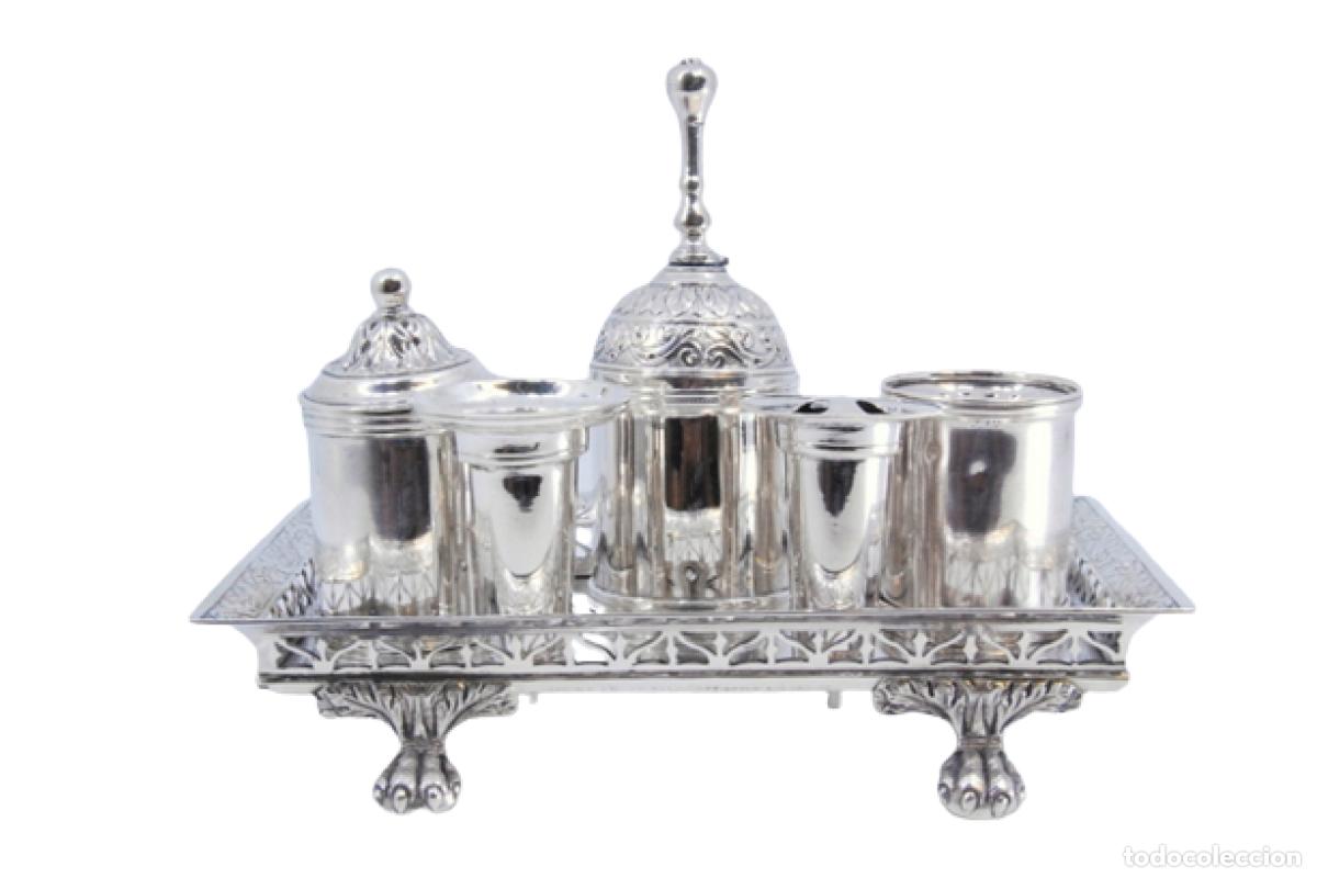 Antig&uuml;edades: tintero de plata