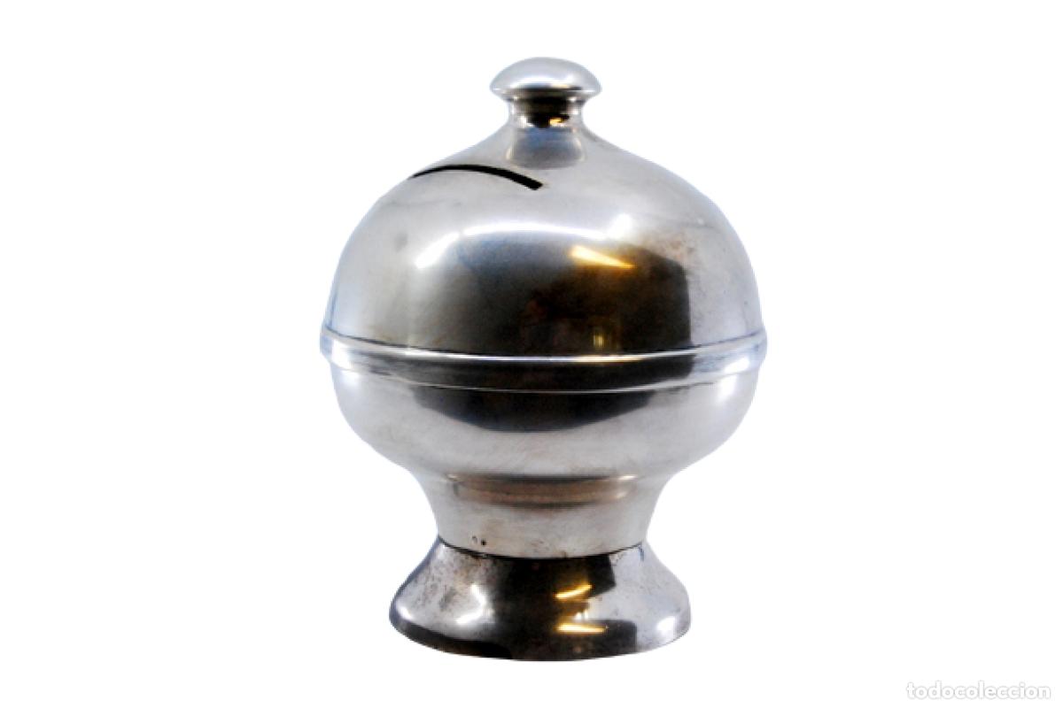Antig&uuml;edades: hucha de plata