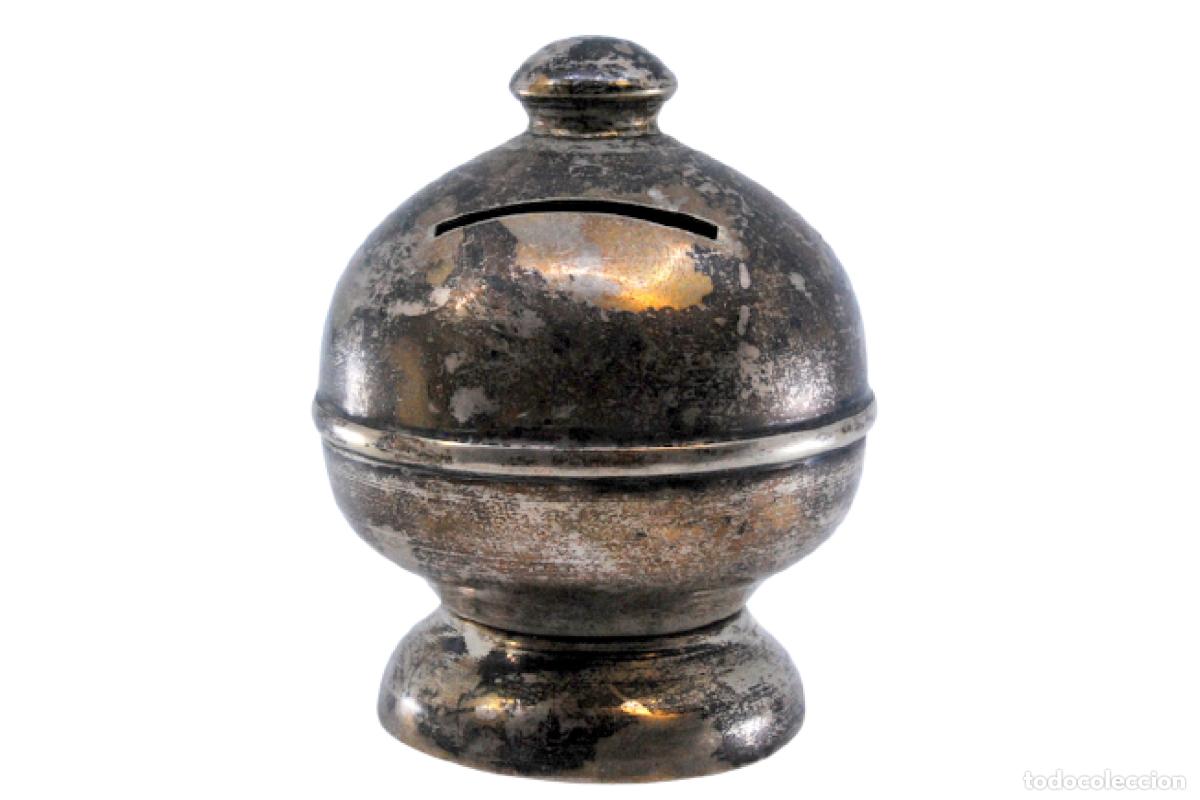 Antig&uuml;edades: hucha de plata