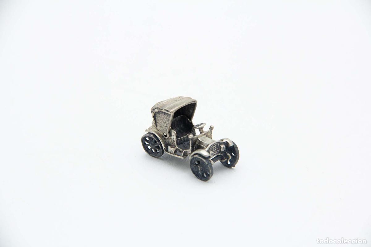 Antig&uuml;edades: coche de plata - Foto 1