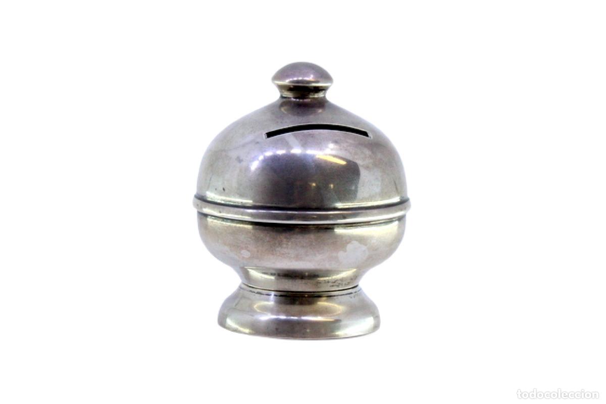 Antig&uuml;edades: hucha de plata