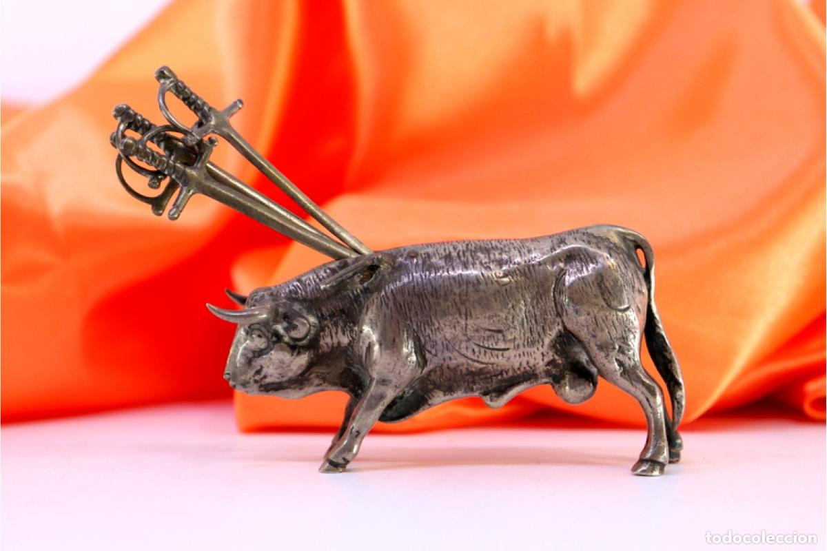 Antig&uuml;edades: Toro de plata - Foto 4
