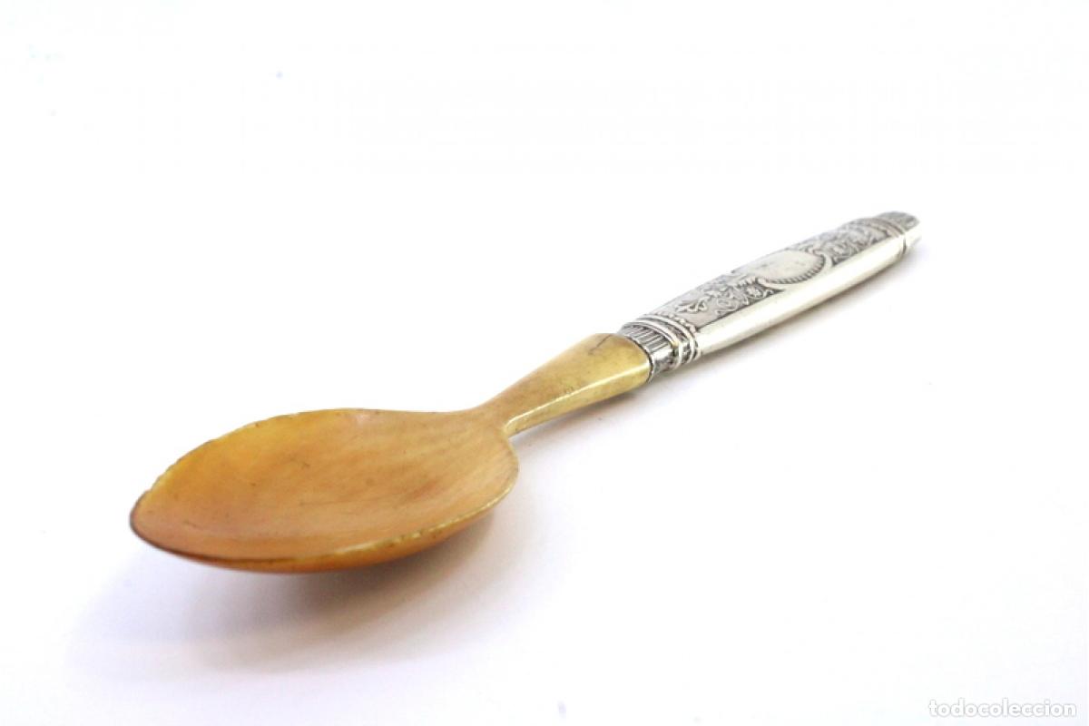 Antig&uuml;edades: Cuchara de postre de hueso y plata - Foto 6