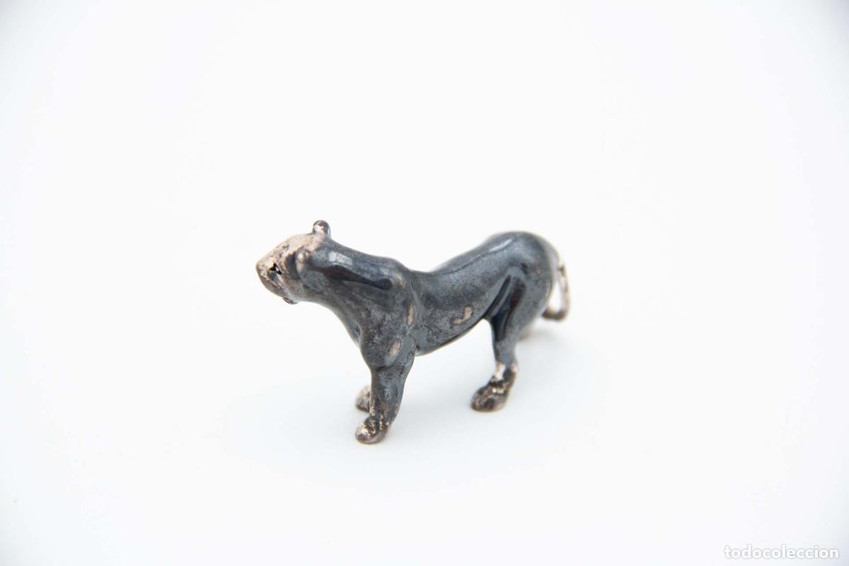 Antig&uuml;edades: leona de plata - Foto 2