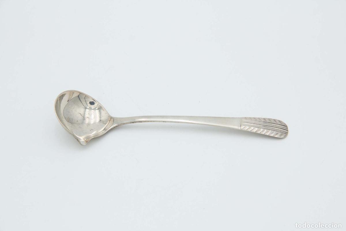 Antiquit&auml;ten: cuchara de salsa de plata