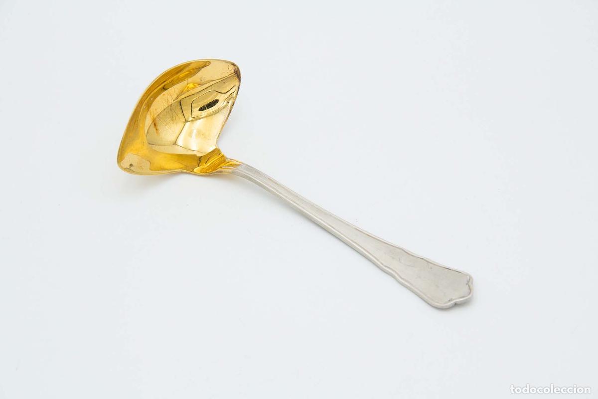Antig&uuml;edades: cuchara de salsa de plata - Foto 1
