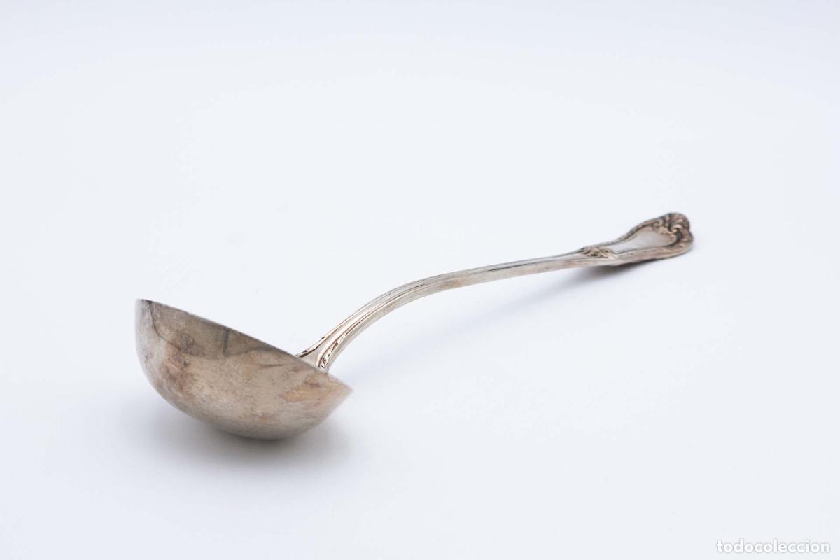 Antig&uuml;edades: Cuchar&oacute;n de sopa de plata - Foto 1