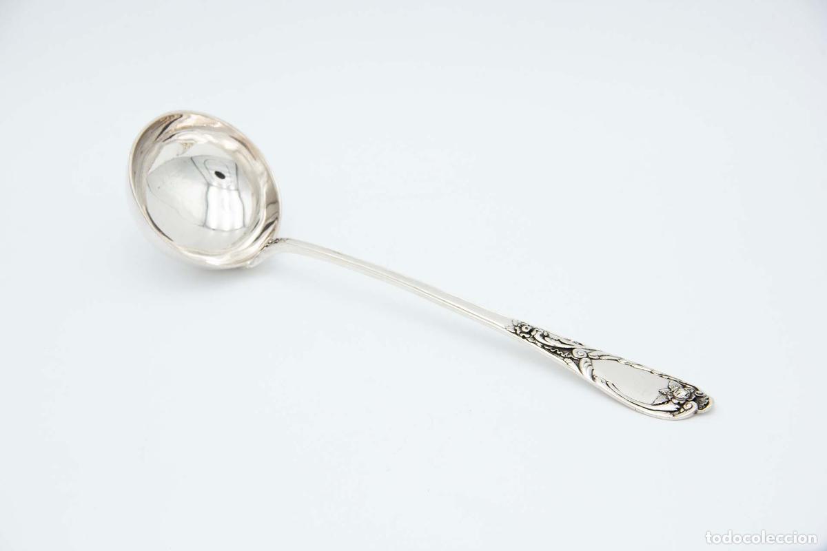 Antig&uuml;edades: Cuchar&oacute;n de sopa de plata - Foto 1