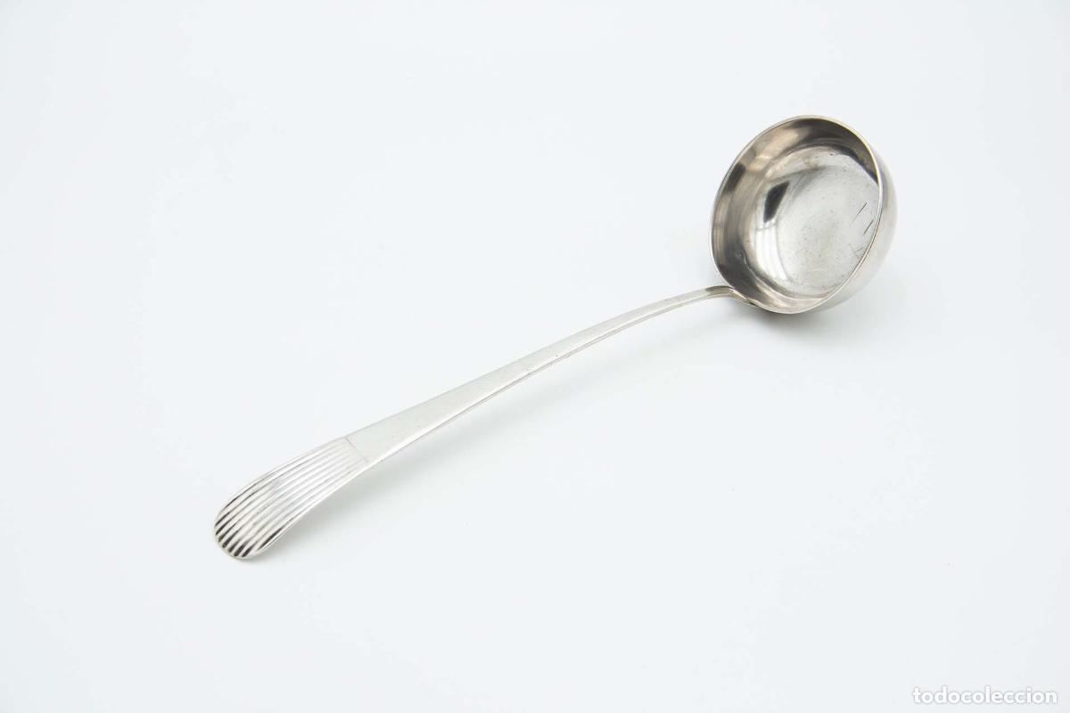 Antig&uuml;edades: Cuchar&oacute;n de sopa de plata - Foto 1