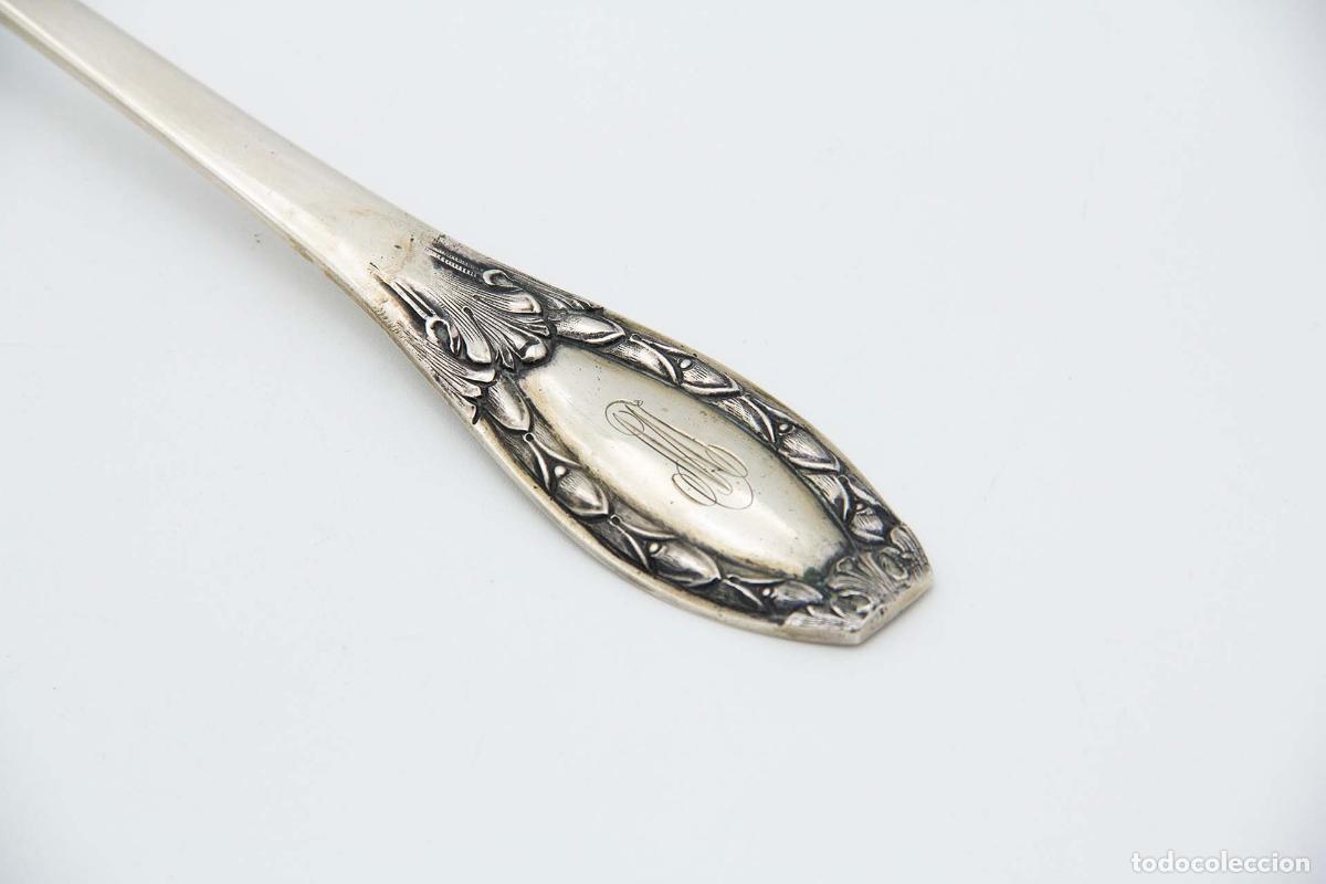 Antig&uuml;edades: Cuchar&oacute;n de sopa de plata - Foto 2