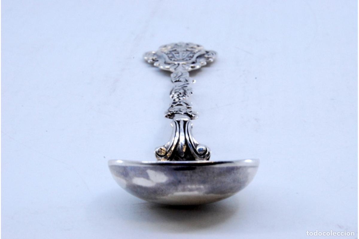 Antig&uuml;edades: Cuchara de plata - Escudo de armas y moneda - Foto 3