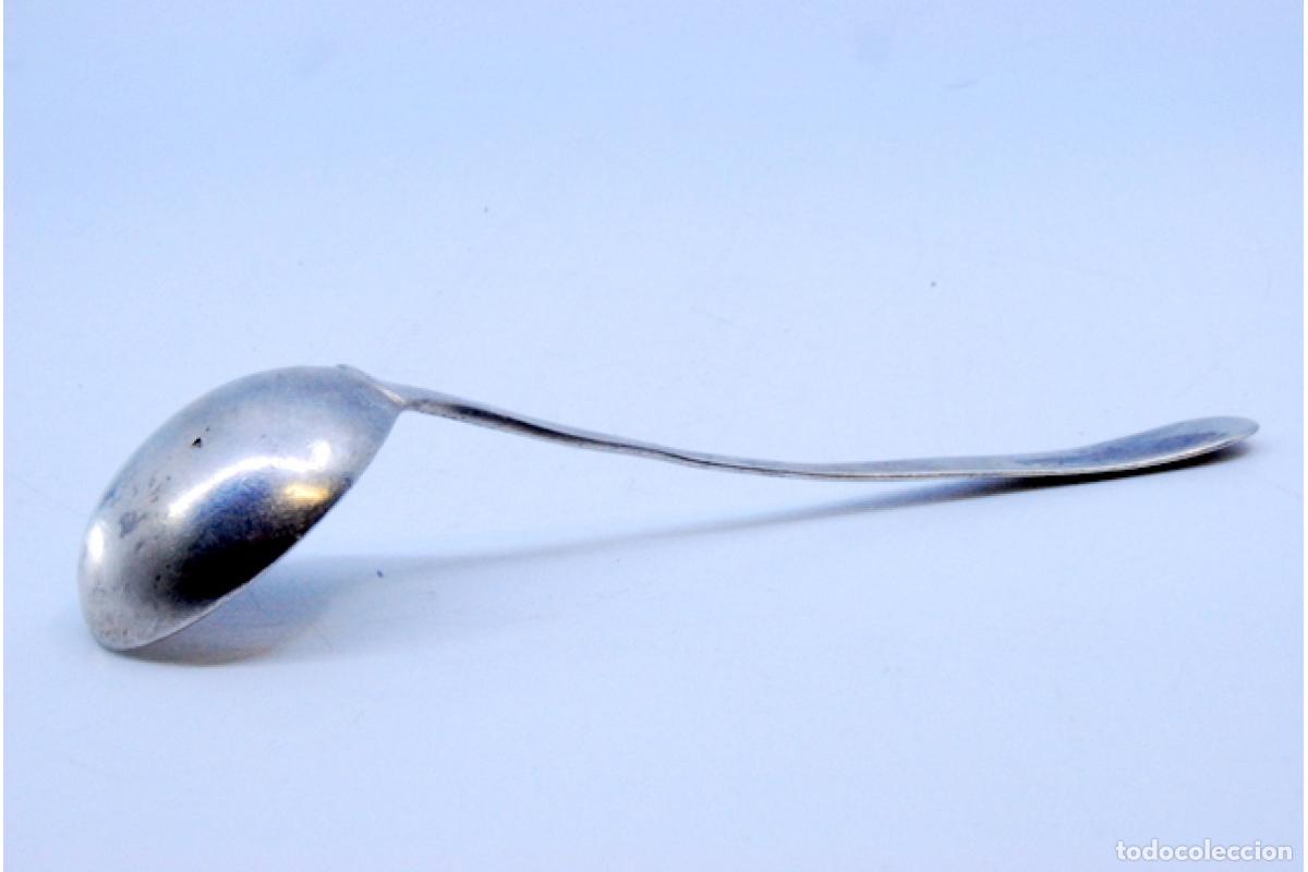 Antig&uuml;edades: cuchara de az&uacute;car de plata - Foto 3