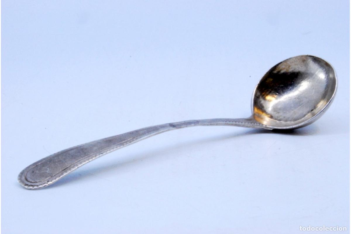 Antig&uuml;edades: cuchara de az&uacute;car de plata - Foto 6